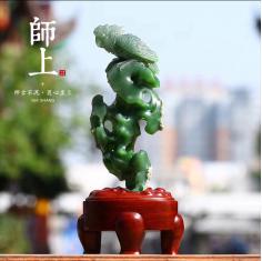 师上 和田玉鹦鹉太湖石俄罗斯碧玉白加绿老坑英明神武摆件镂空雕