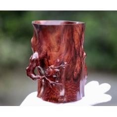 【海黄仿梅桩笔筒】  