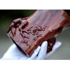 【海黄仿梅桩笔筒】  