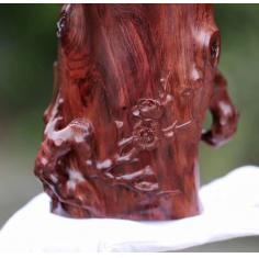 【海黄仿梅桩笔筒】  