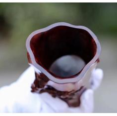 【海黄仿梅桩笔筒】  