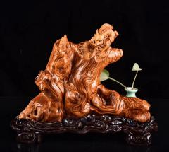 《祥龙献瑞》太行崖柏万年陈化料，一木难求，精工细作，造型独特，意境佳作，纹理细腻，360度菩萨云纹，S纹
