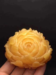 86.4克满蜜暴力鸡油黄牡丹花，蜡质厚实