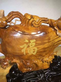  鼠年聚福 小叶桢楠（金丝楠帝王木） 【规格】高52 宽94 厚16  重12斤  【特点】家具烘干老料，精雕细琢聚福，聚财。送礼、收藏、居家摆设理想选择！