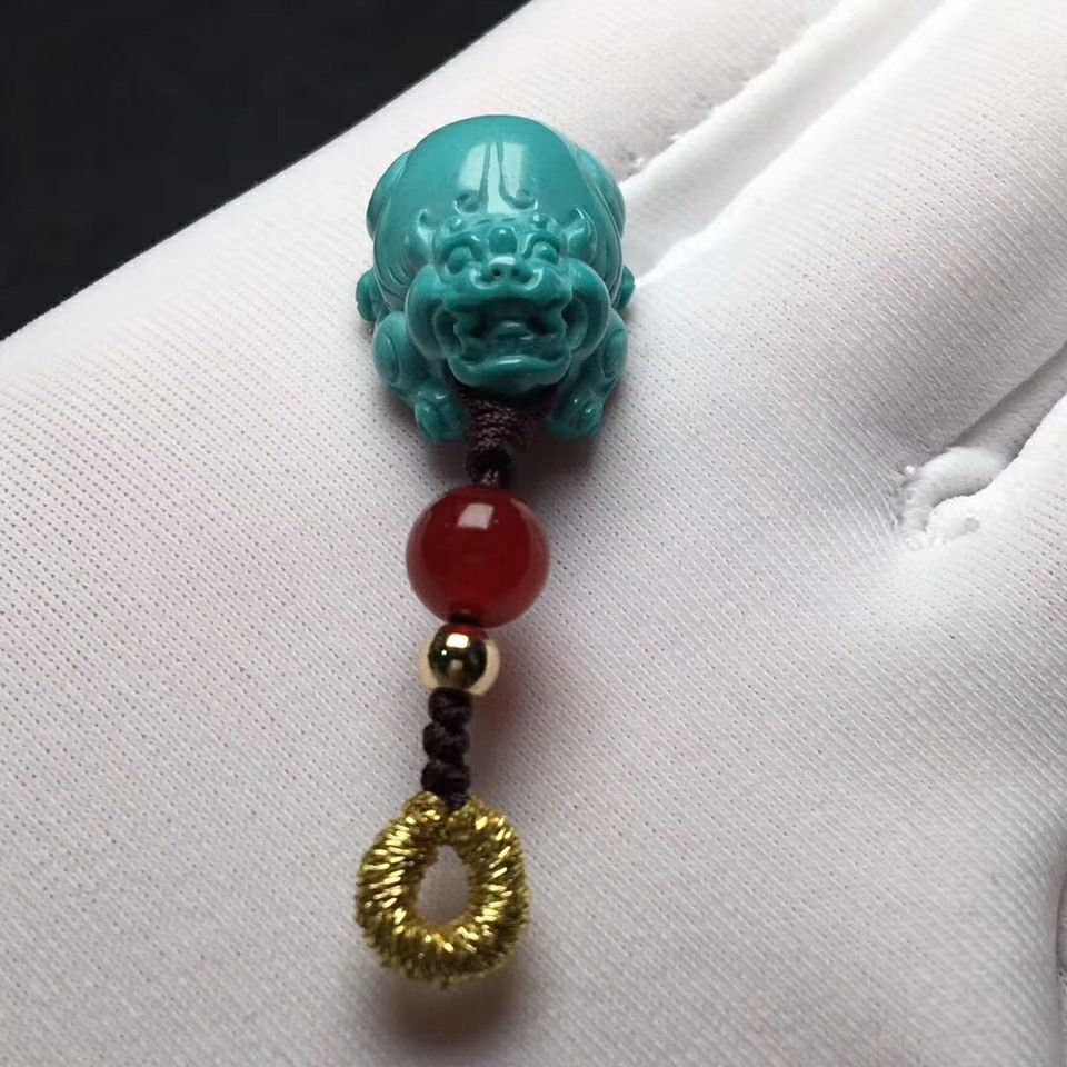 精品果冻料招财貔貅，玉化料，尺寸11ⅹ16x8mm，全品无暇，净重2.1克，原矿保真