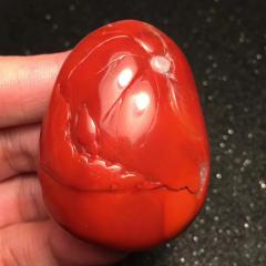 极品南红观音，锦红色观音大士，高浮雕，饱满大气，这样的料子在市场上都见不到了，更何况还有这么漂亮的雕工，尺寸47.37.26，58克