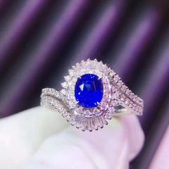 1.12ct天然皇家蓝蓝宝石戒指，8300 得，18k金钻石镶嵌！