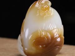 【竹韵】精品和田玉糖白玉竹笋 甲虫挂件 玉质温润细腻 油性十足 精工雕琢竹笋，竹品德高尚，生而有节，象征气节正直、不屈不俗。胸有成竹，步步高升。重96克 ，看火山视频。