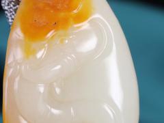 【弥勒笑佛】精品和田玉弥勒佛挂件 玉质细腻温润 油性十足 精工雕琢 弥勒笑佛，笑古笑今，凡事付之一笑；大气舒展，笑佛开怀大笑，喜气洋洋。重33克 尺寸46-31-15mm Fsm210201