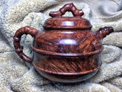 千年孕育，大自然的巧夺天工 海黄极品茶壶，一木5器，全品无暇。