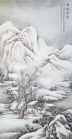 梅须逊雪三分白，雪却输梅一股香。