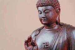 印度小叶紫檀「释迦牟尼佛」  规格：长30.8×宽28.6×高41.3cm   净重19.1斤。沉香雅集售。