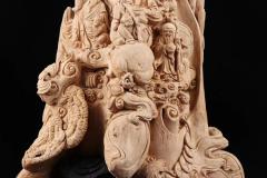 印尼沉香，福禄寿 香味浓郁，雕工精细，开脸慈祥和蔼可亲，整体设计热闹喜气，福禄老儿组构，全手工打造，收藏价值高！