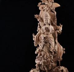 《童子拜观音》 【规格】高112*宽38*厚20【简述】采用天然印尼沉香，花香浓郁，雕工精湛，观音面相慈祥端庄，衣质流畅，人物栩栩如生，童子活泼可爱，送礼自留都合适，【寓意】祈求平安，普度众生，虔诚，感恩，子孙昌盛[合十]  13