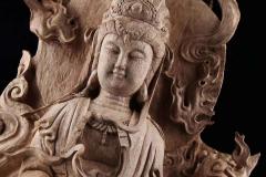 《童子拜观音》 【规格】高112*宽38*厚20【简述】采用天然印尼沉香，花香浓郁，雕工精湛，观音面相慈祥端庄，衣质流畅，人物栩栩如生，童子活泼可爱，送礼自留都合适，【寓意】祈求平安，普度众生，虔诚，感恩，子孙昌盛[合十]  13