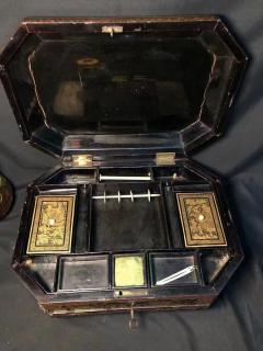 高级货！民国大漆储物盒尺寸如图，人物画法细腻，精美漂亮，品相完美，钥匙齐全，完美