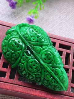 辣绿仿古雕花事业有成，完美，尺寸52/31.3/9.6，1899