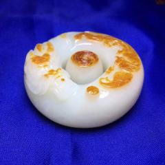 顶级老料子红油皮俏色巧雕手镯套装，圈口59价格8000