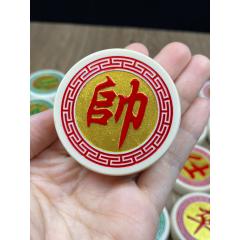 【中国象棋】一套，精选顶级猛犸牙心白冰料，料质细腻润泽，纹路清晰可见，密度高，做工精细，送礼神器，高端大气、收藏品！