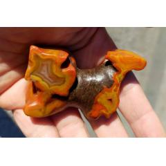 双面巧雕，大象＋铁包金獒。北票战国红