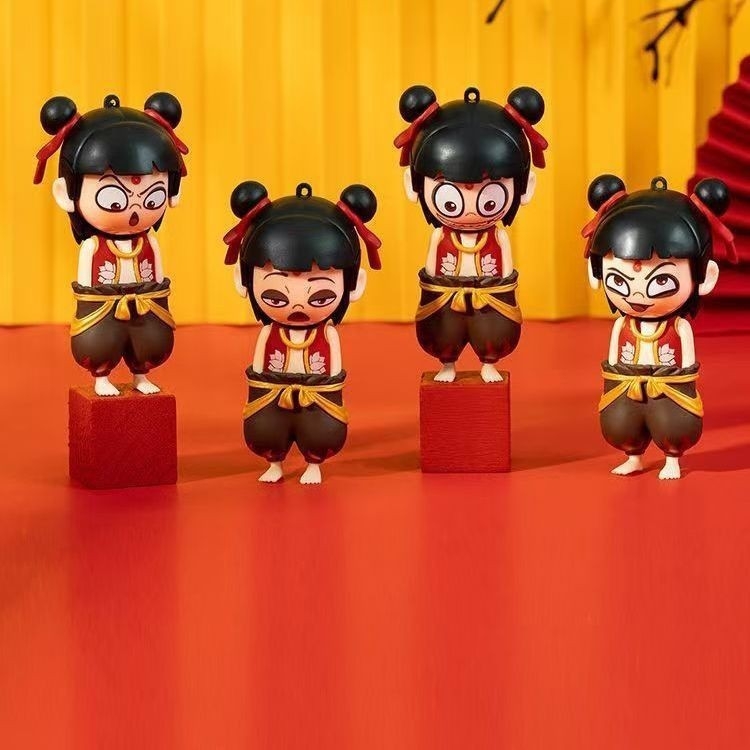 哪吒变脸娃娃创意玩偶摆件纪念品公仔解压搞怪钥匙扣批发 ，20个起批