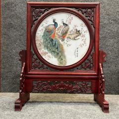 花梨木框架镶粉彩花鸟山水人物瓷板画桌面屏风摆台